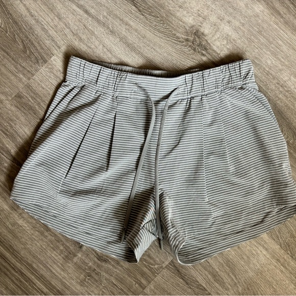 Grey/white striped LuLu Lemon shorts - Picture 1 of 3